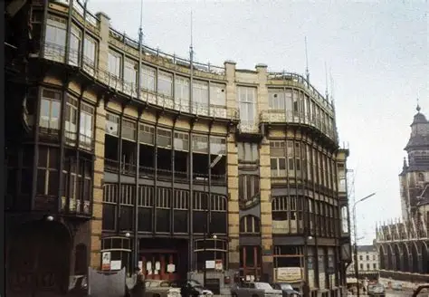 La Maison du Peuple La Maison du Peuple