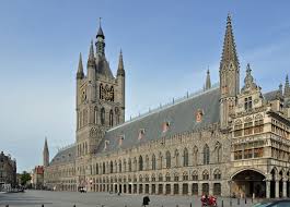 Halle aux draps à Ypres Halle aux draps à Ypres