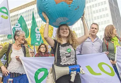 Les Écolos sont des gauchistes Les Écolos sont des gauchistes