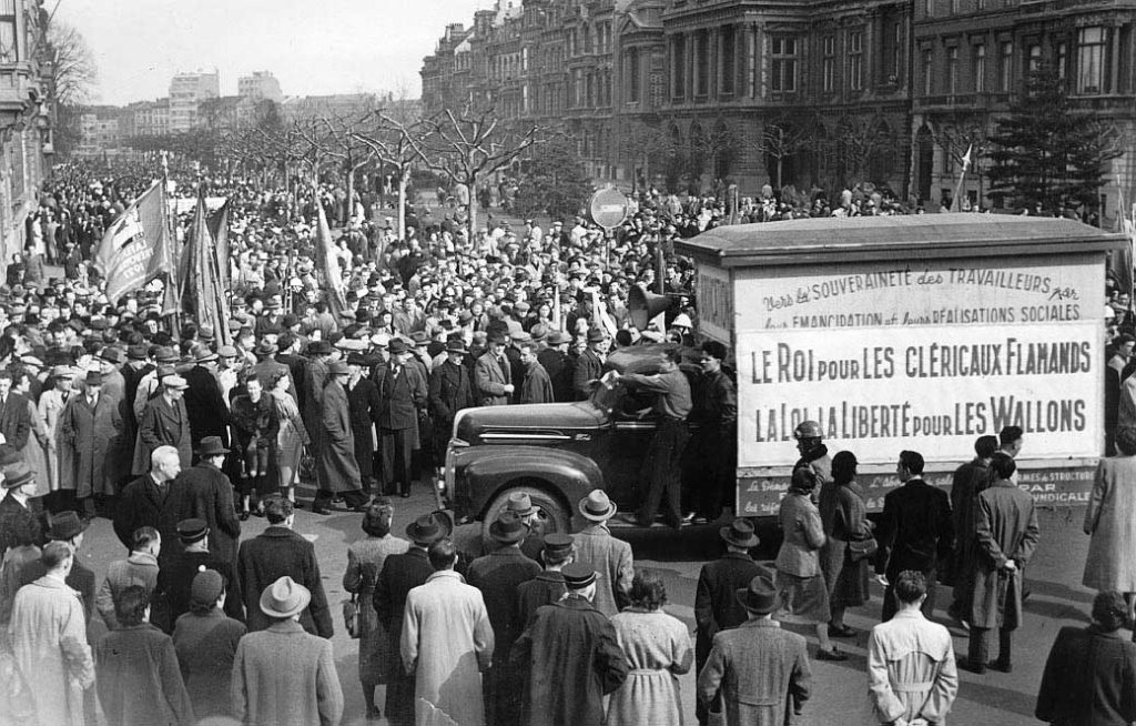 Manifestation défavorable au roi Léopold III durant la Question Royale de 1950