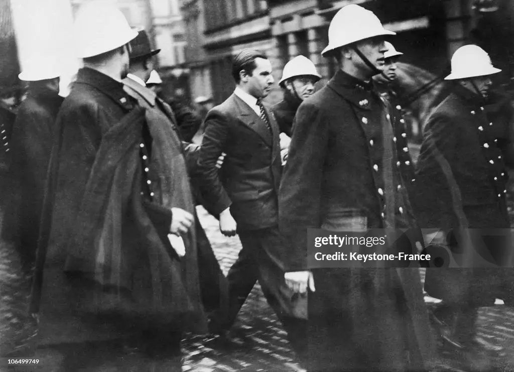 Léon Degrelle se fait arrêter